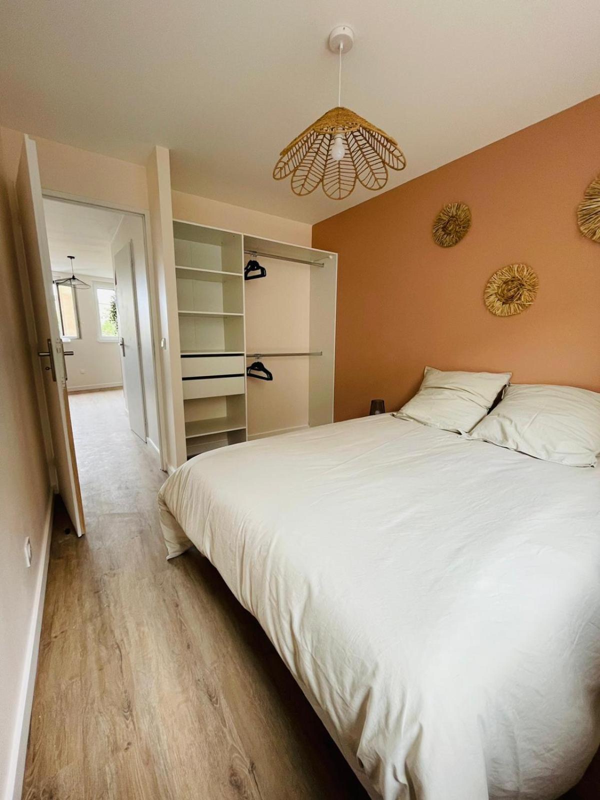 Apartment Verrieres 1